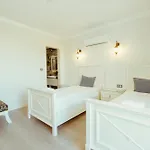 Cunda Say Hotel *