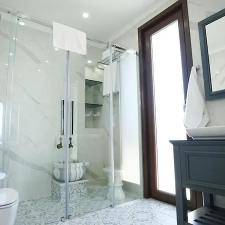 Szálloda Cunda Say *