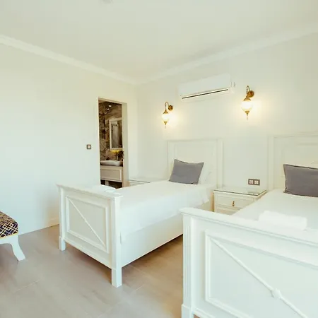 Cunda Say Hotel *