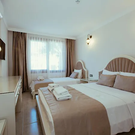 Cunda Say Szálloda *